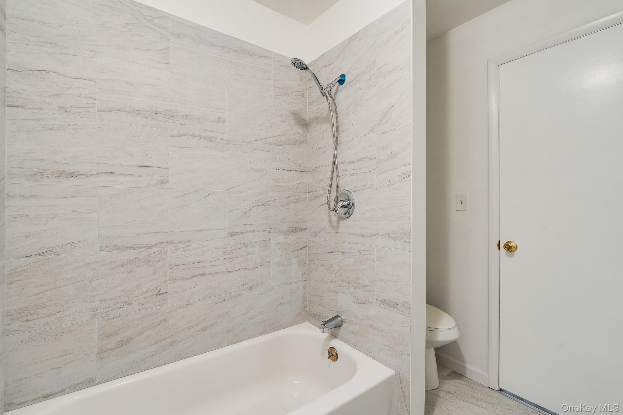 1 Locust Court, Unit C Fishkill, NY 12524 - Photo 9 of 21 a bathroom with a bathtub