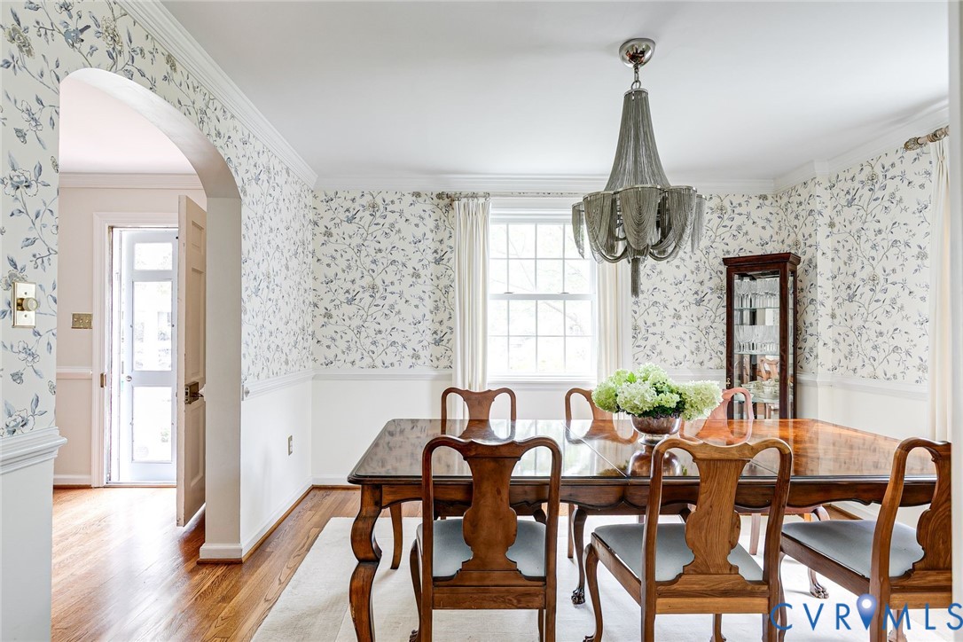 7706 Stuart Hall Road Henrico, VA 23229 - Photo 20 of 50 Fresh wallpaper adds a touch of elegance