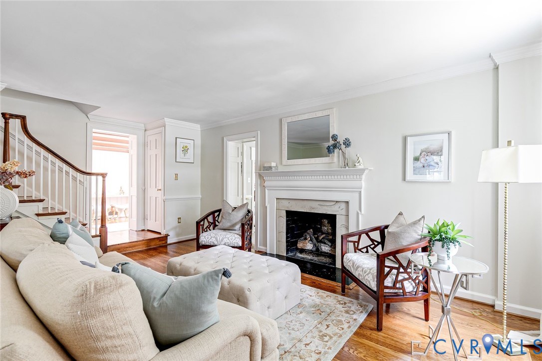 7706 Stuart Hall Road Henrico, VA 23229 - Photo 5 of 50 Handsome millwork, refinished hardwood floors thro
