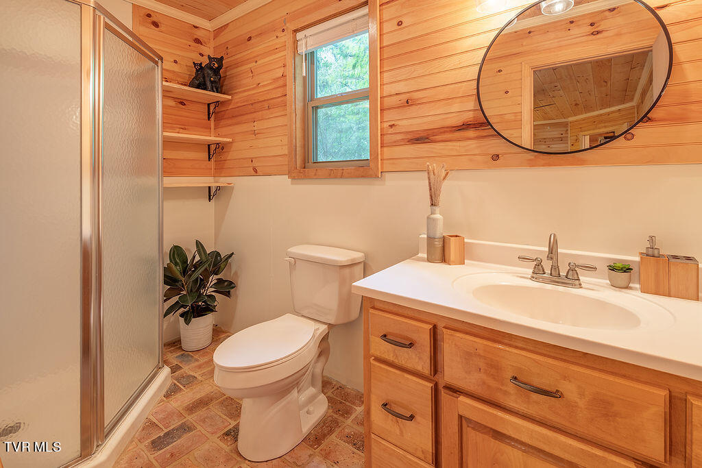 115 Jenny Way Cosby, TN 37722 - Photo 19 of 35 20_115JennyWayCosby_3Bath_WEB