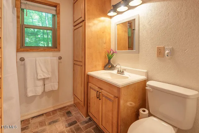 $365,000 | 115 Jenny Way, Cosby, TN 37722