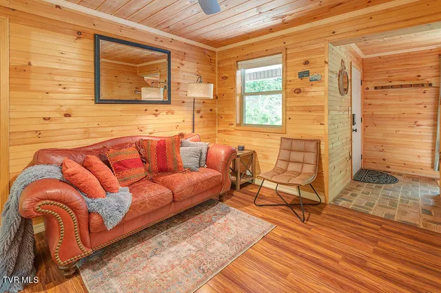 $365,000 | 115 Jenny Way, Cosby, TN 37722