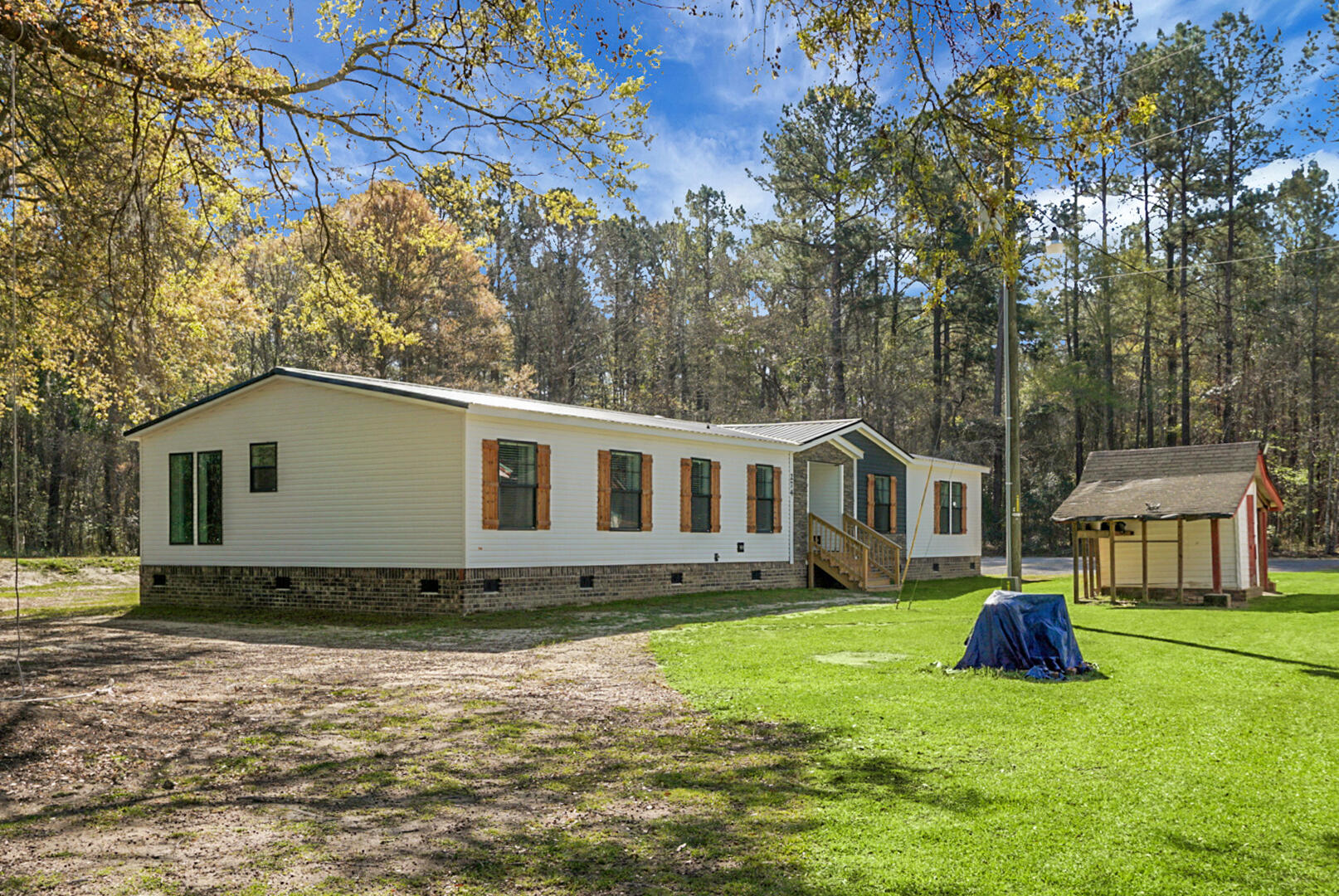 274 Rae Lane Bonneau, SC 29431 - Photo 12 of 105 DSC05421
