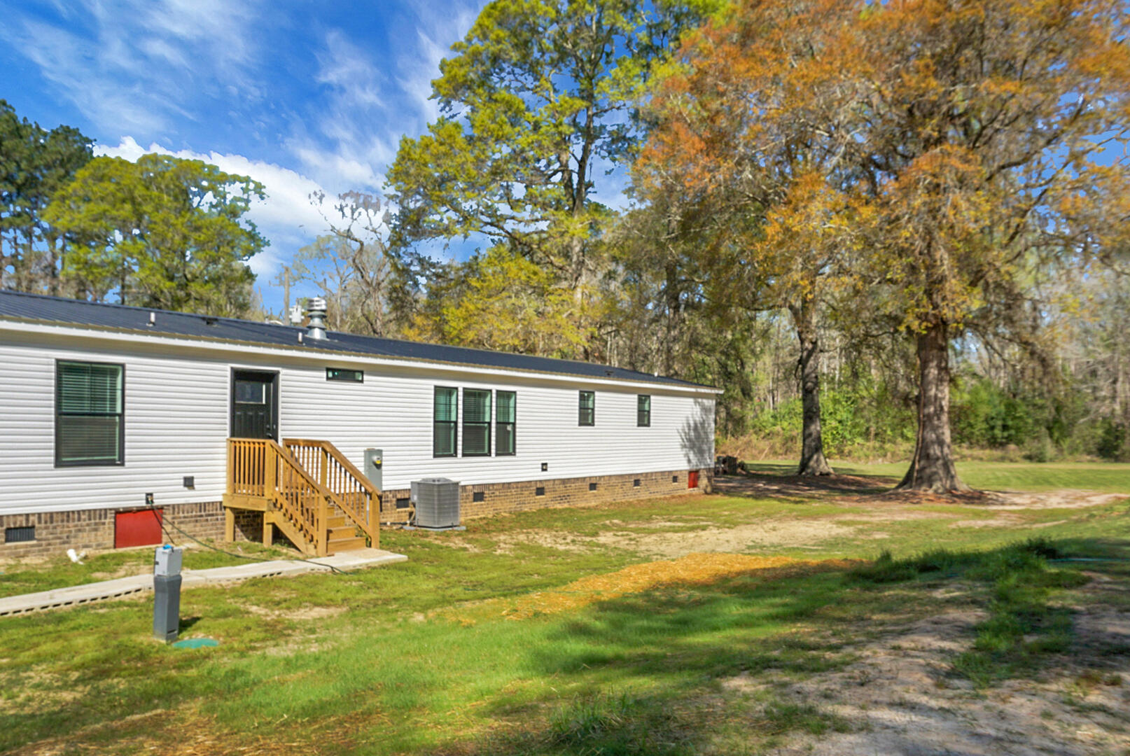 274 Rae Lane Bonneau, SC 29431 - Photo 13 of 105 DSC05424
