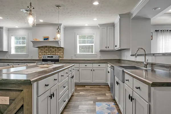 $554,000 | 274 Rae Lane, Bonneau, SC 29431