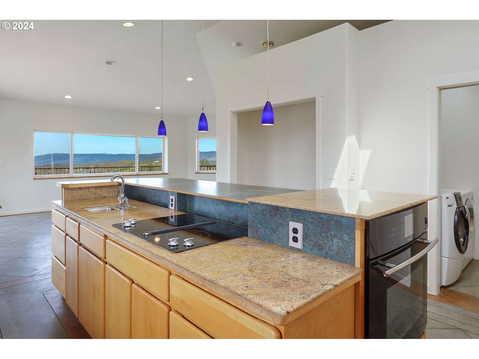 190 Oda Knight Road Lyle, WA 98635 - Photo 11 of 48 Gallery Image 11