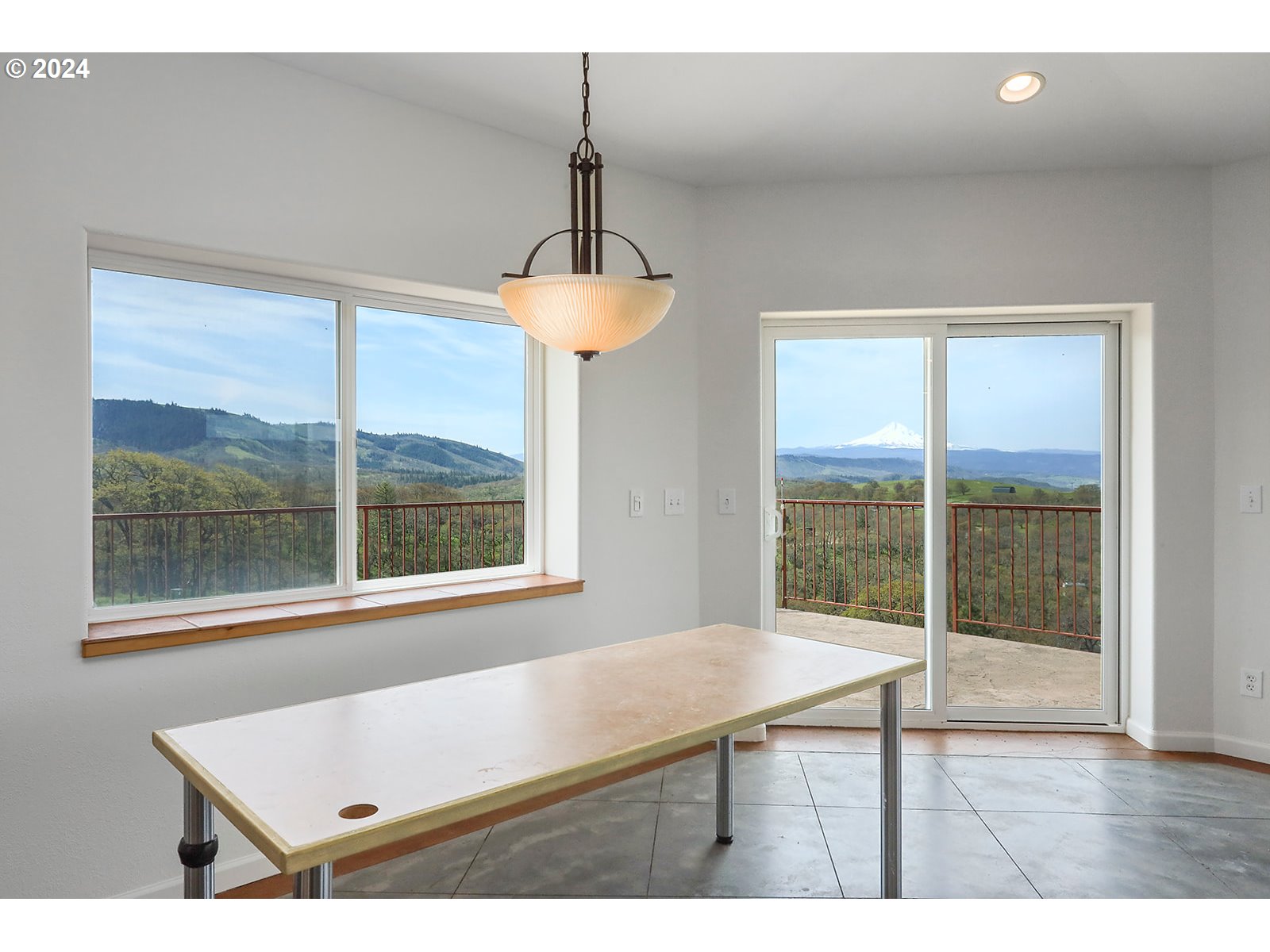 190 Oda Knight Road Lyle, WA 98635 - Photo 12 of 48 Gallery Image 12