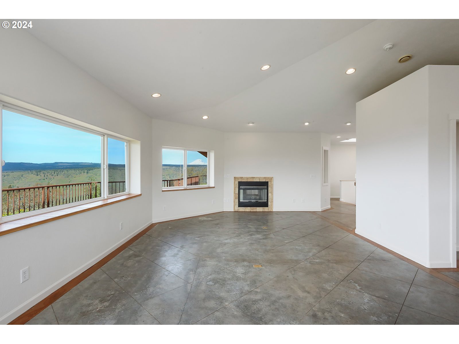 190 Oda Knight Road Lyle, WA 98635 - Photo 15 of 48 Gallery Image 15