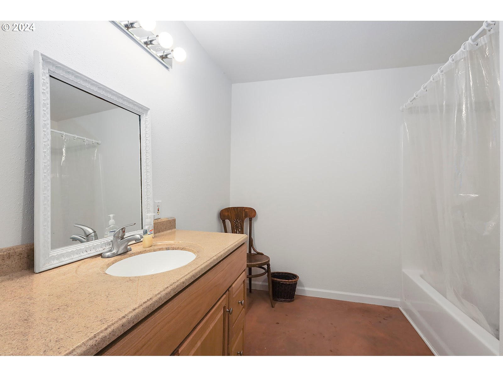 190 Oda Knight Road Lyle, WA 98635 - Photo 29 of 48 Gallery Image 29