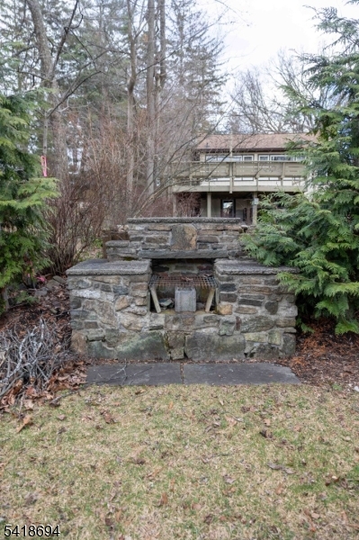 31 Lakeview Road Sparta, NJ 07871 - Photo 39 of 48