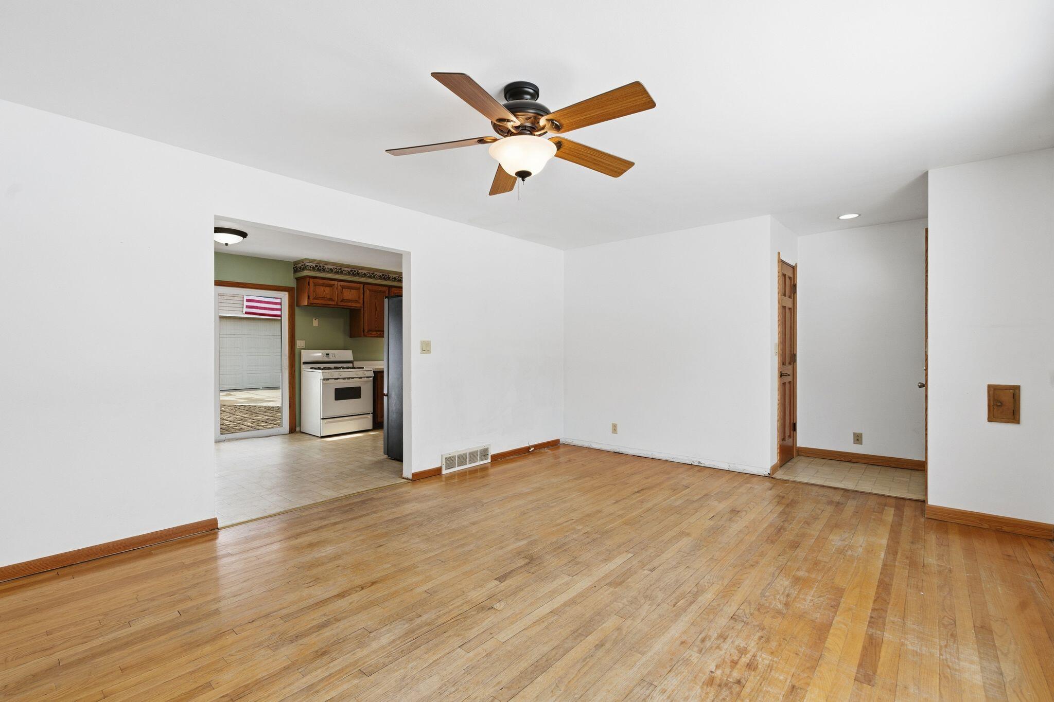 4436 South 64th Street Greenfield, WI 53220 - Photo 5 of 29 4436 S 64th St - Greenfield HDR-05