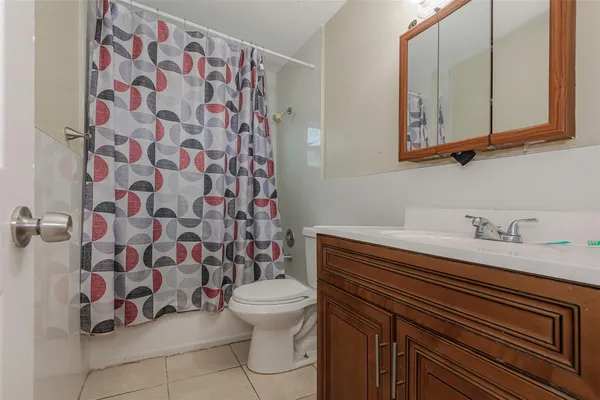 $2,198,000 | 4065 Southwest 51st Street, Dania Beach, FL 33314