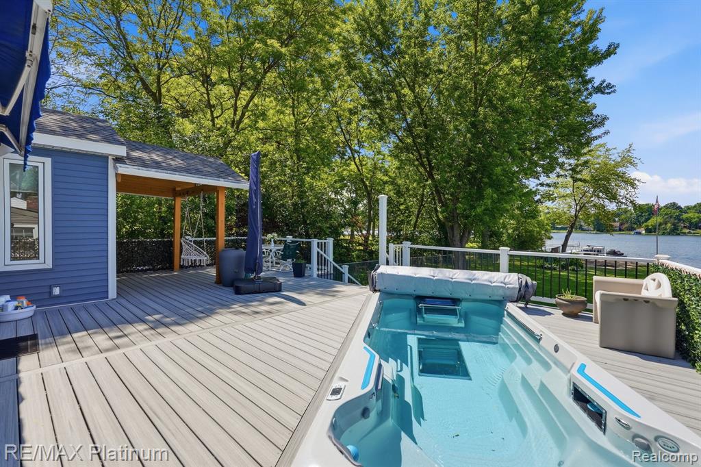 1612 South Hughes Road Brighton, MI 48114 - Photo 21 of 53