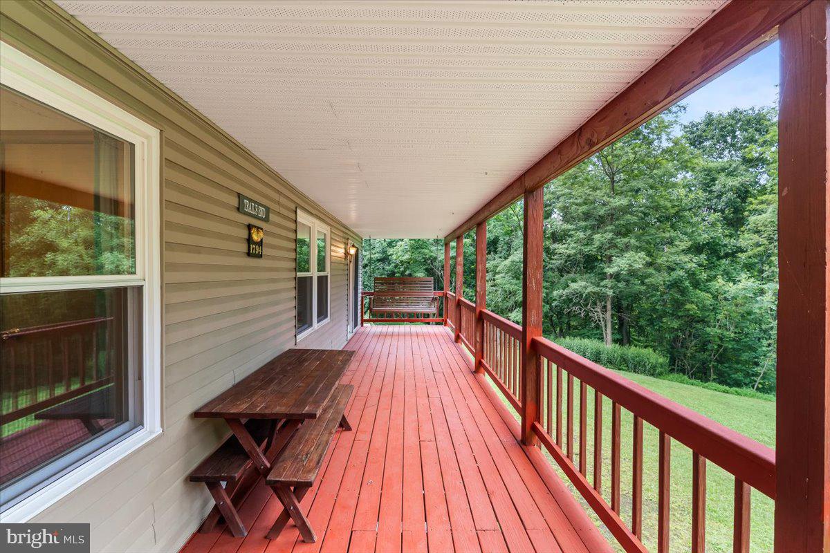 611 Timber Trail McHenry, MD 21541 - Photo 5 of 31