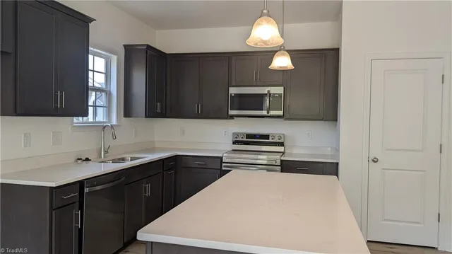 $339,990 | 215 Waylon Court, Lexington, NC 27295