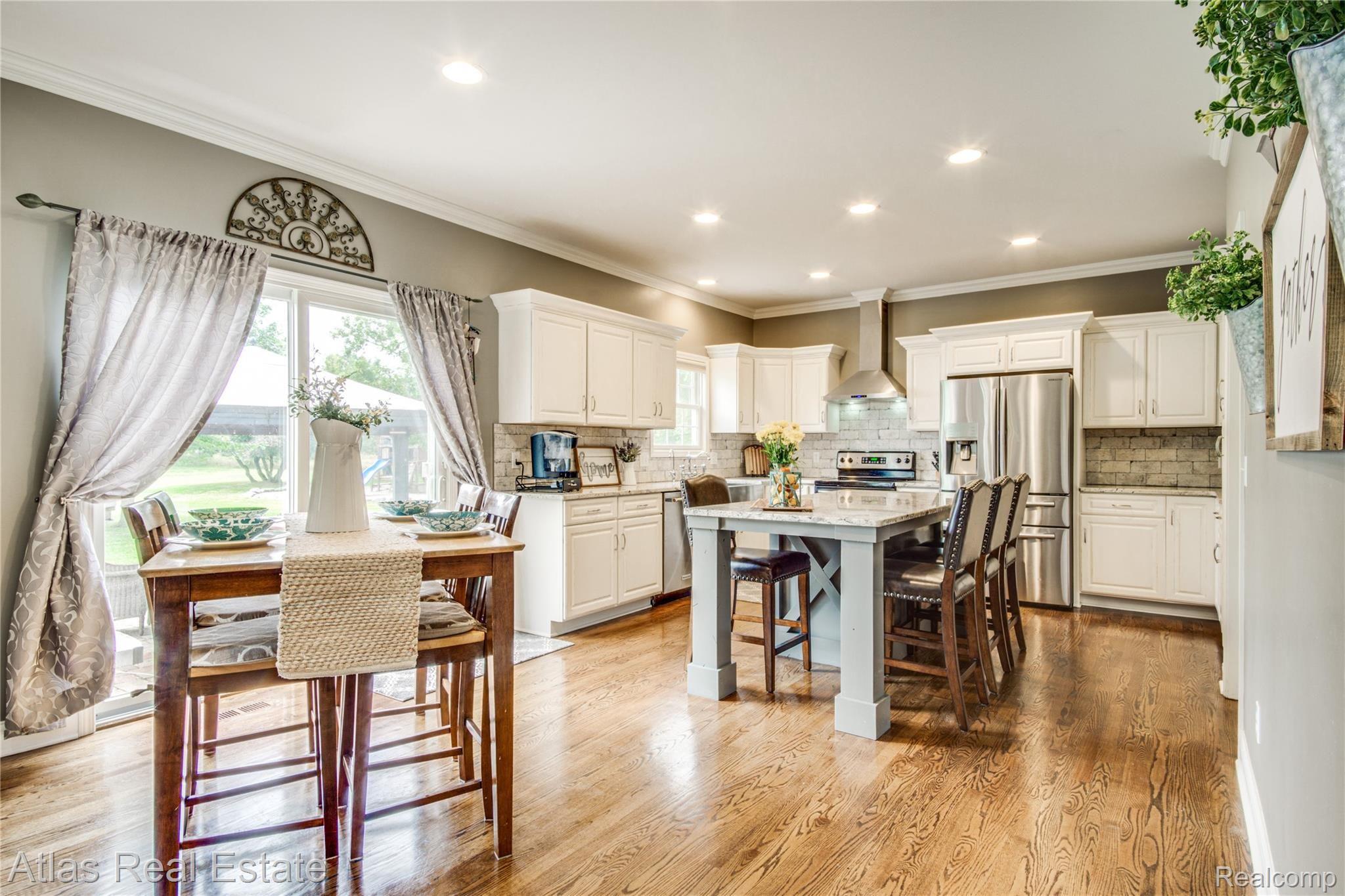 10446 County Line Road Ortonville, MI 48462 - Photo 35 of 53 Interiors (15 of 35).JPG