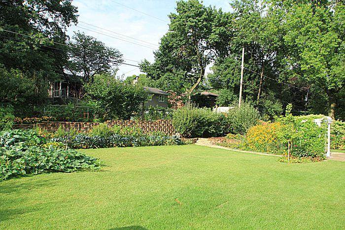 1912 Ridgeway Drive Iowa City, IA 52245 - Photo 20 of 25 Gallery Image 20