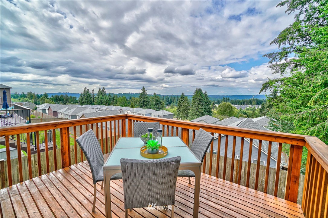 22518 42nd Drive Southeast Bothell, WA 98021 - Photo 13 of 36 Gallery Image 13