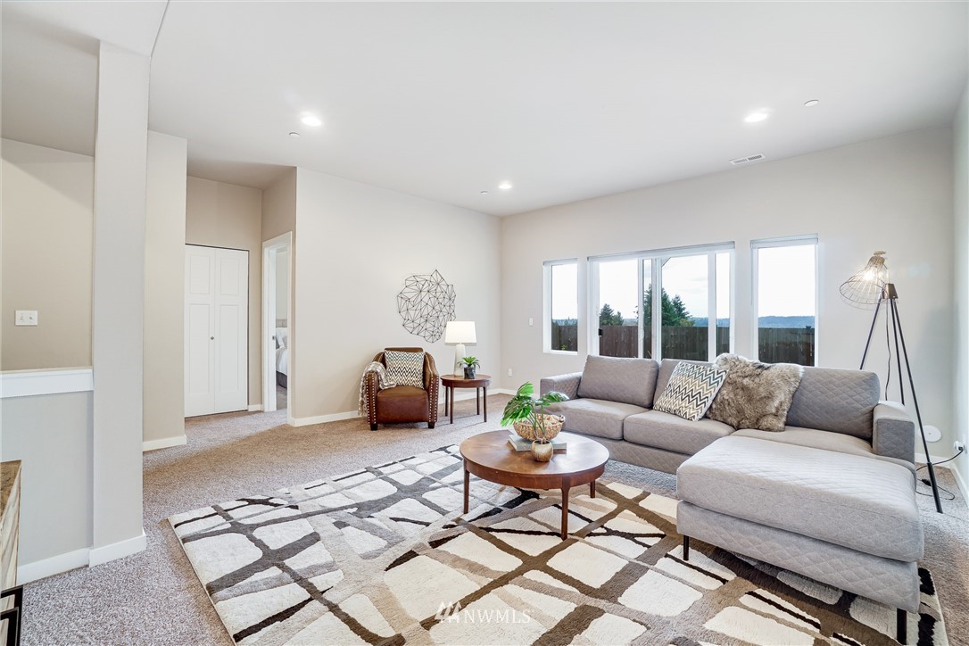 22518 42nd Drive Southeast Bothell, WA 98021 - Photo 32 of 36 Gallery Image 32