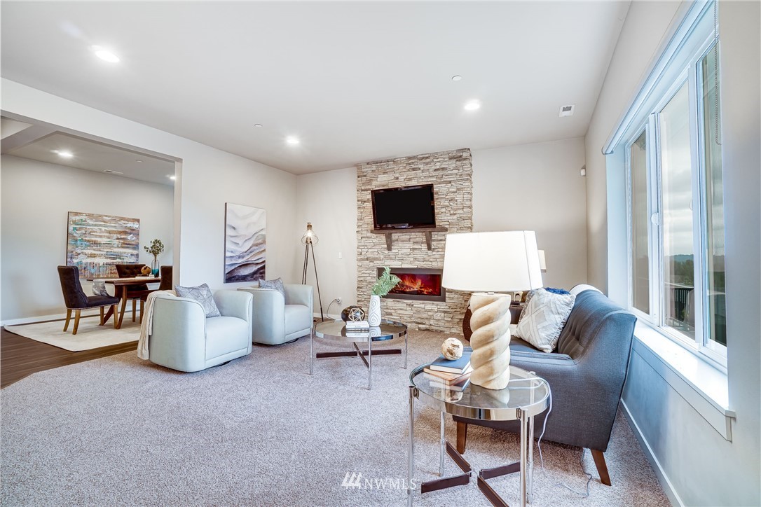 22518 42nd Drive Southeast Bothell, WA 98021 - Photo 7 of 36 Gallery Image 7