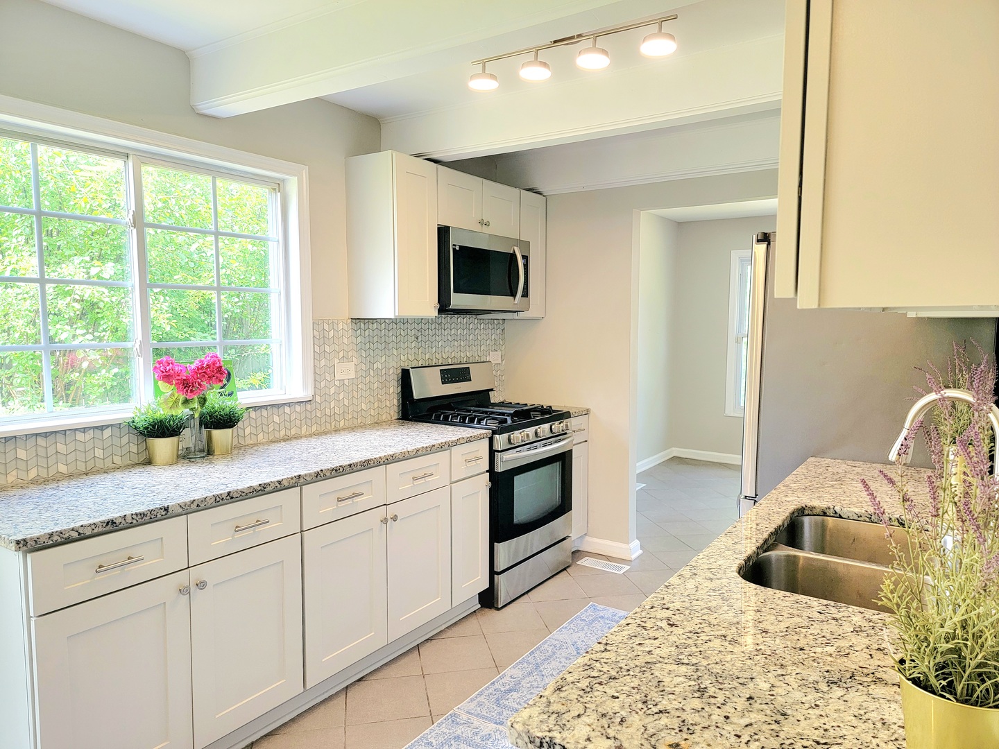 152 South Schmidt Road Bolingbrook, IL 60440 - Photo 3 of 31