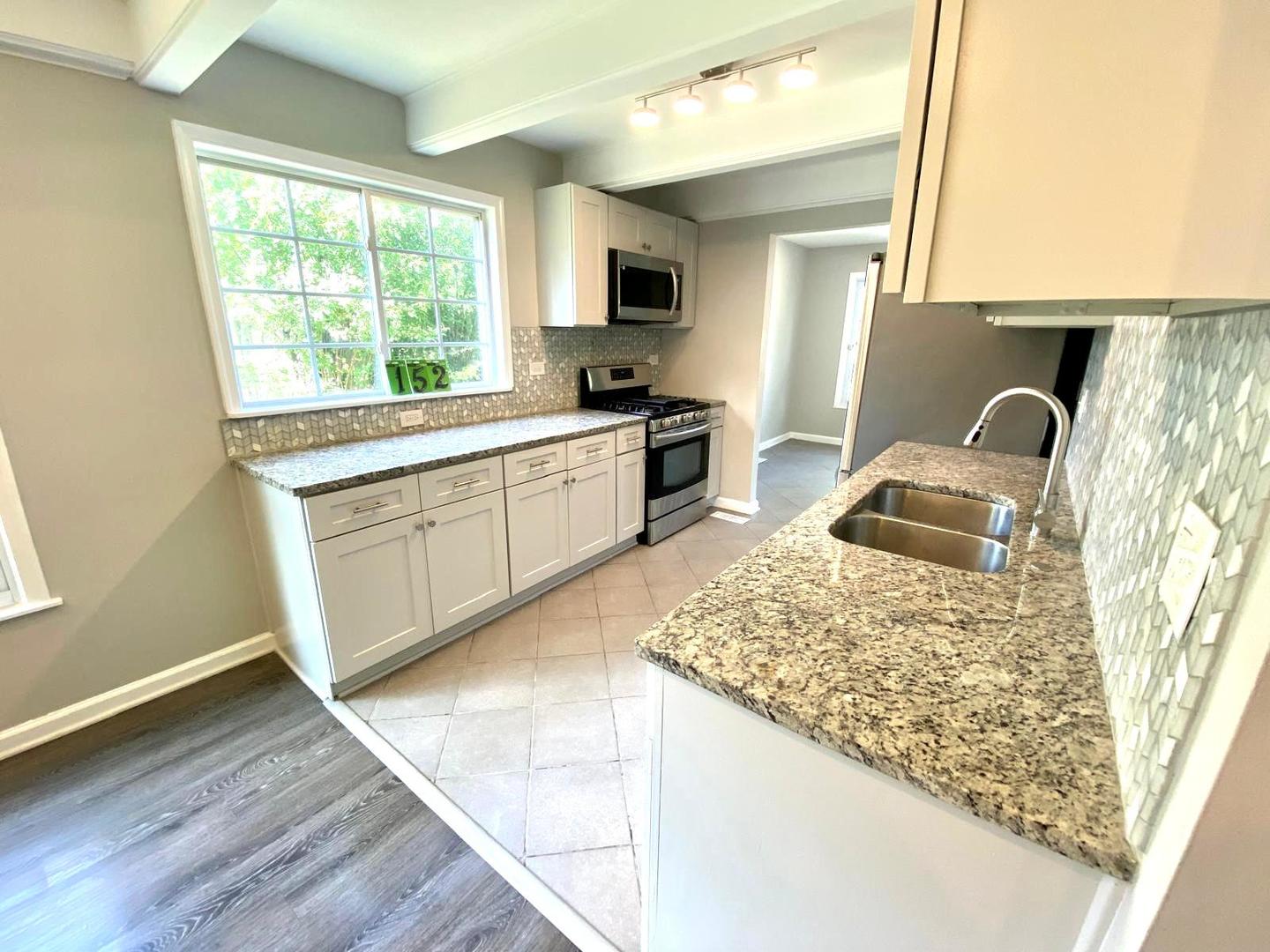 152 South Schmidt Road Bolingbrook, IL 60440 - Photo 5 of 31