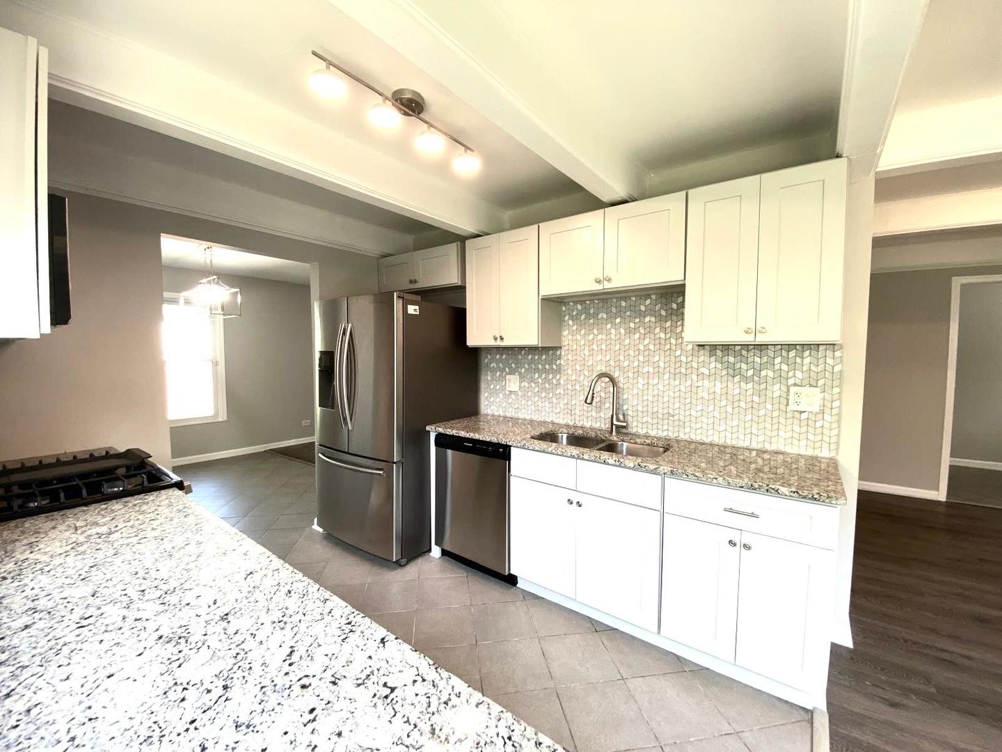 152 South Schmidt Road Bolingbrook, IL 60440 - Photo 6 of 31
