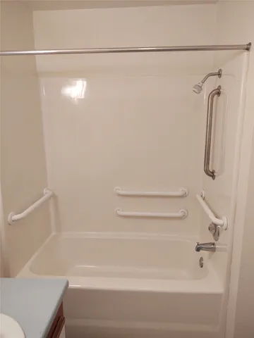 $675 | 716 Gardner Drive, Palestine, TX 75803