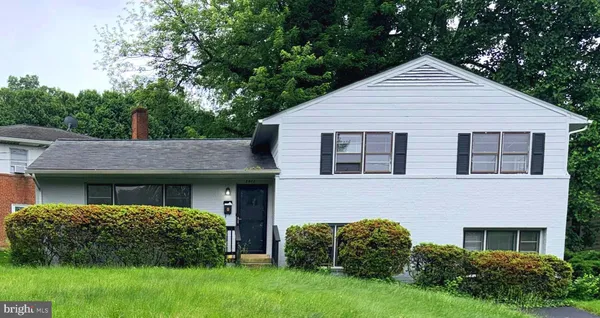 $4,000 | 9412 Holland Court, Bethesda, MD 20814
