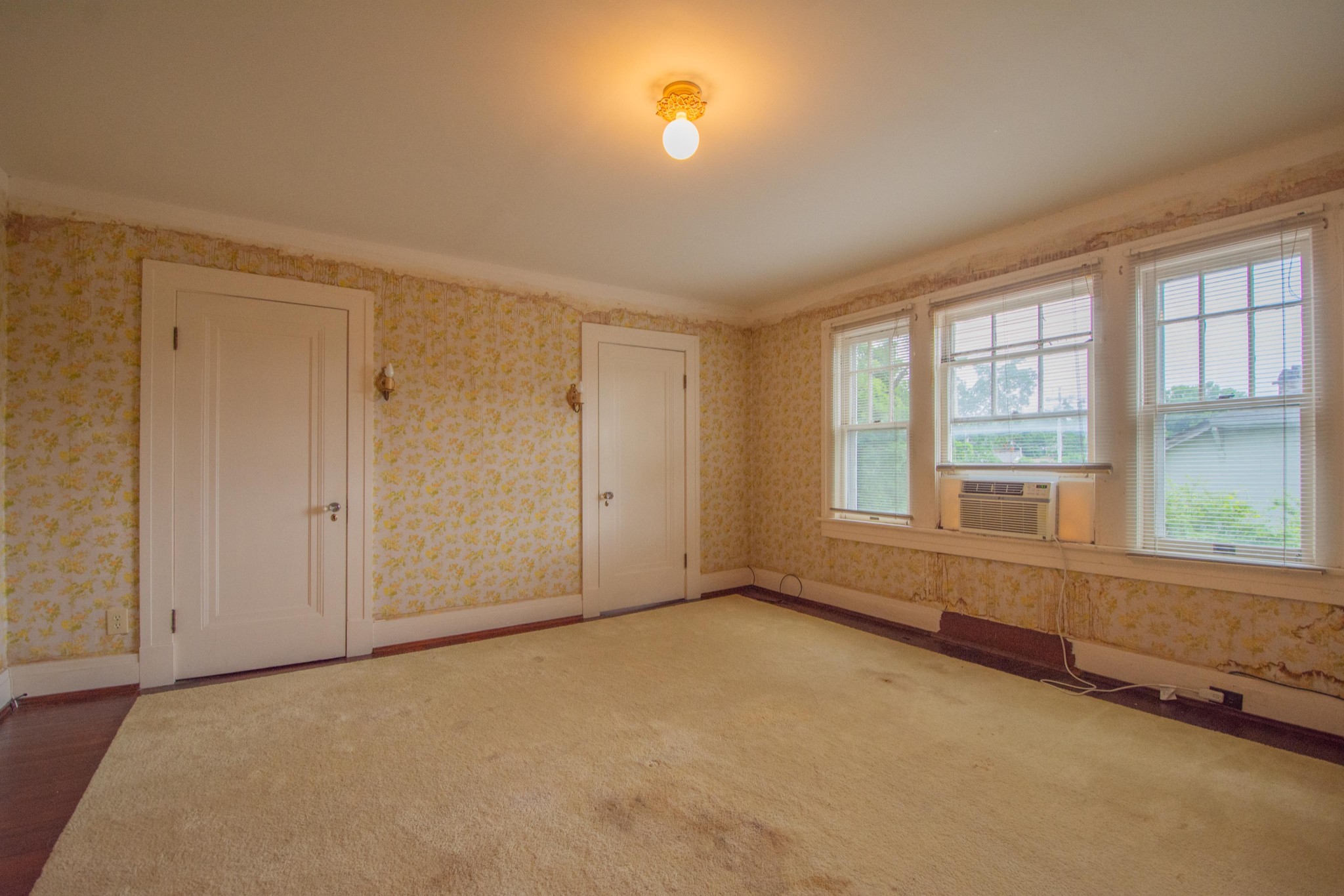 311 South 3rd Street Pulaski, TN 38478 - Photo 32 of 44 a view of an empty room with a window