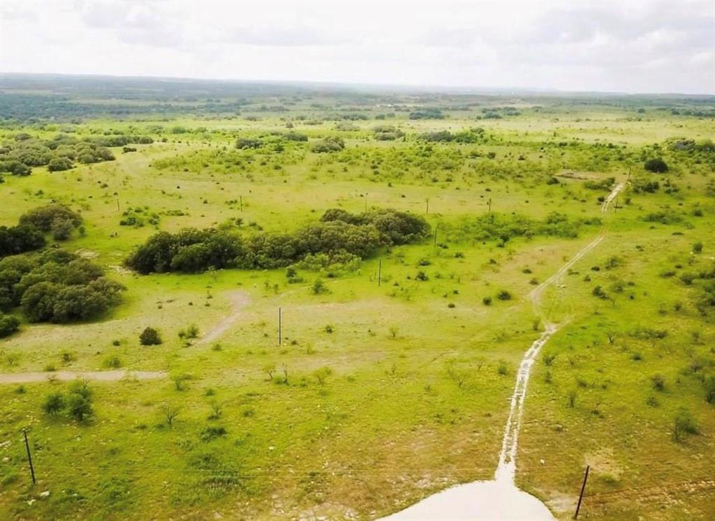 109 Comanche Hills Comanche, TX 76442 - Photo 4 of 25