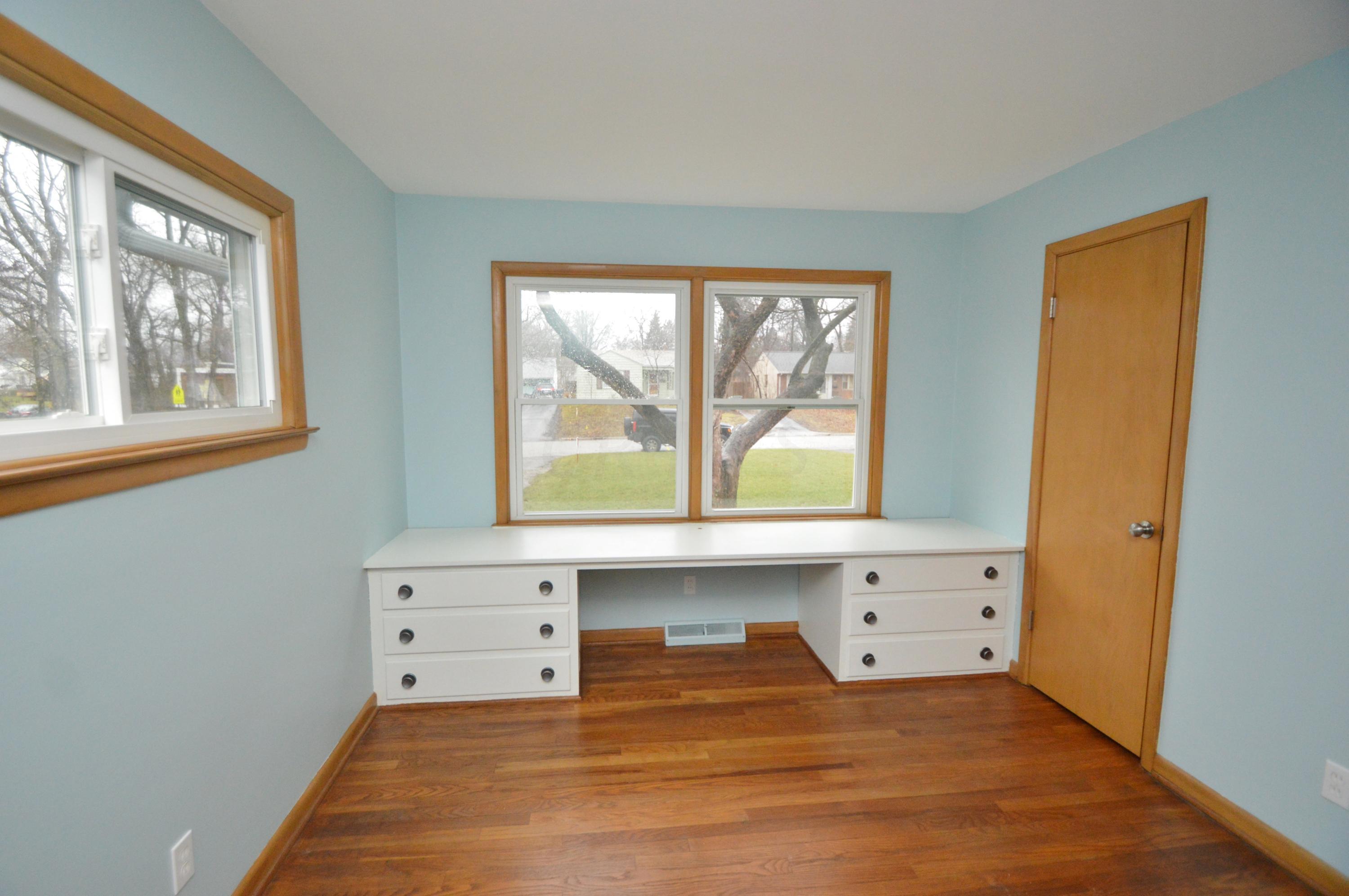 575 East Weisheimer Road Columbus, OH 43214 - Photo 16 of 44