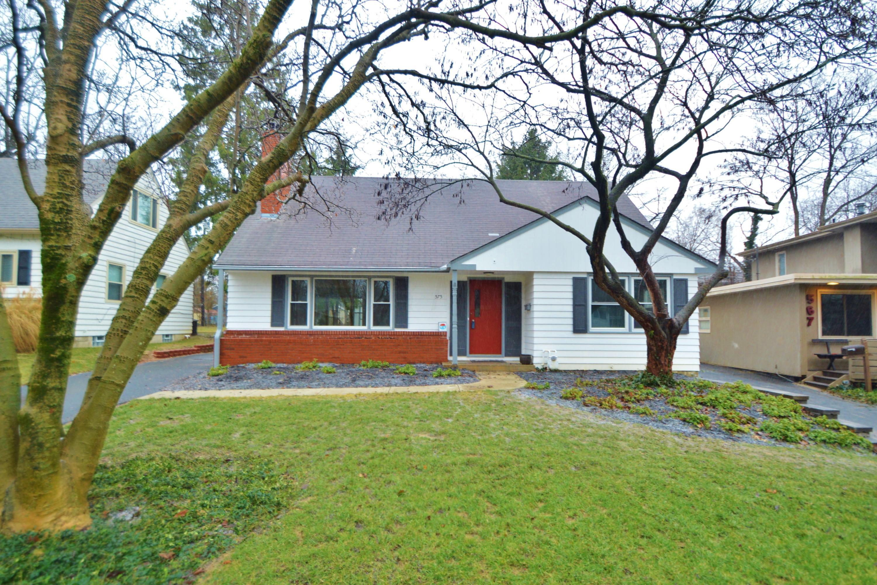 575 East Weisheimer Road Columbus, OH 43214 - Photo 2 of 44