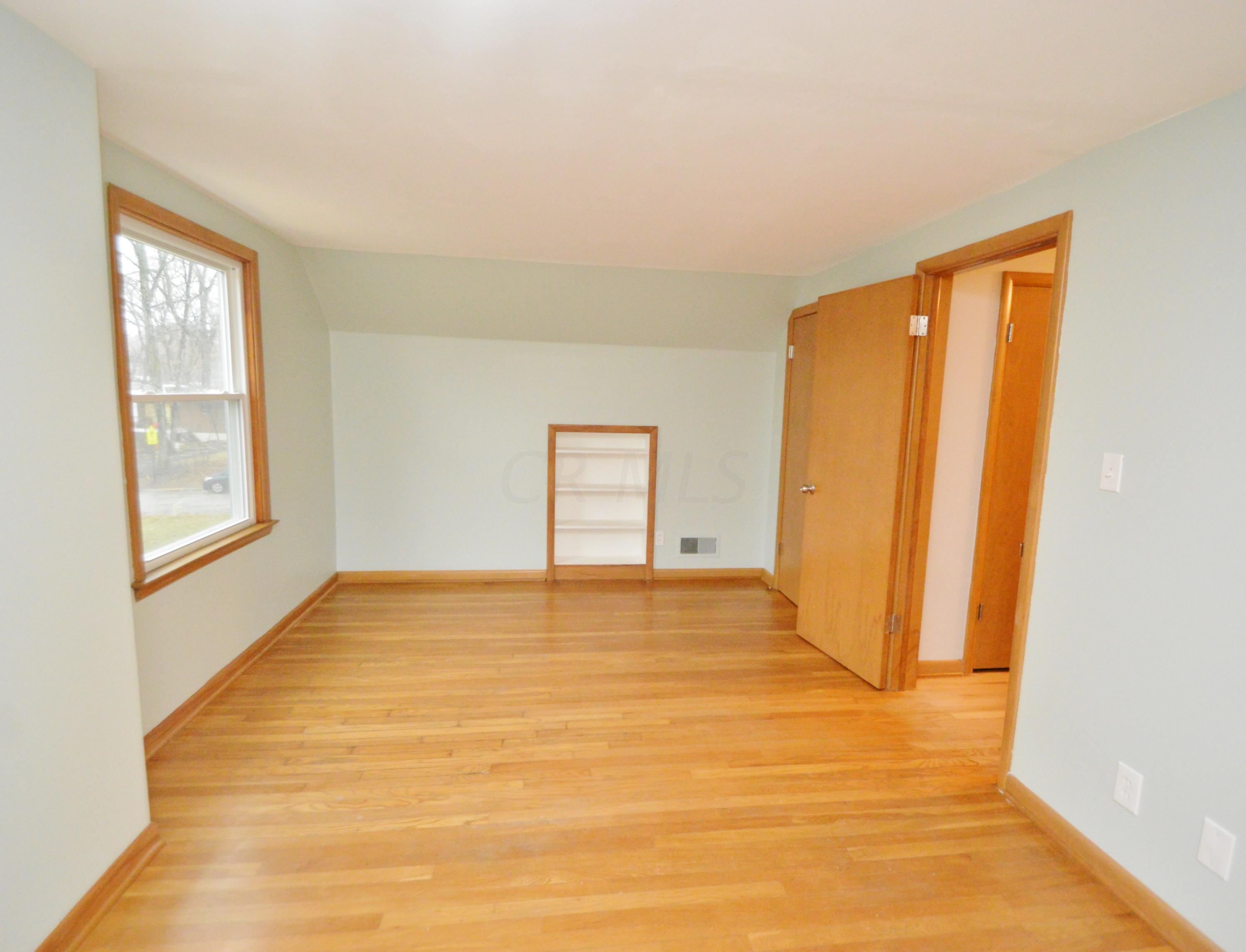 575 East Weisheimer Road Columbus, OH 43214 - Photo 25 of 44