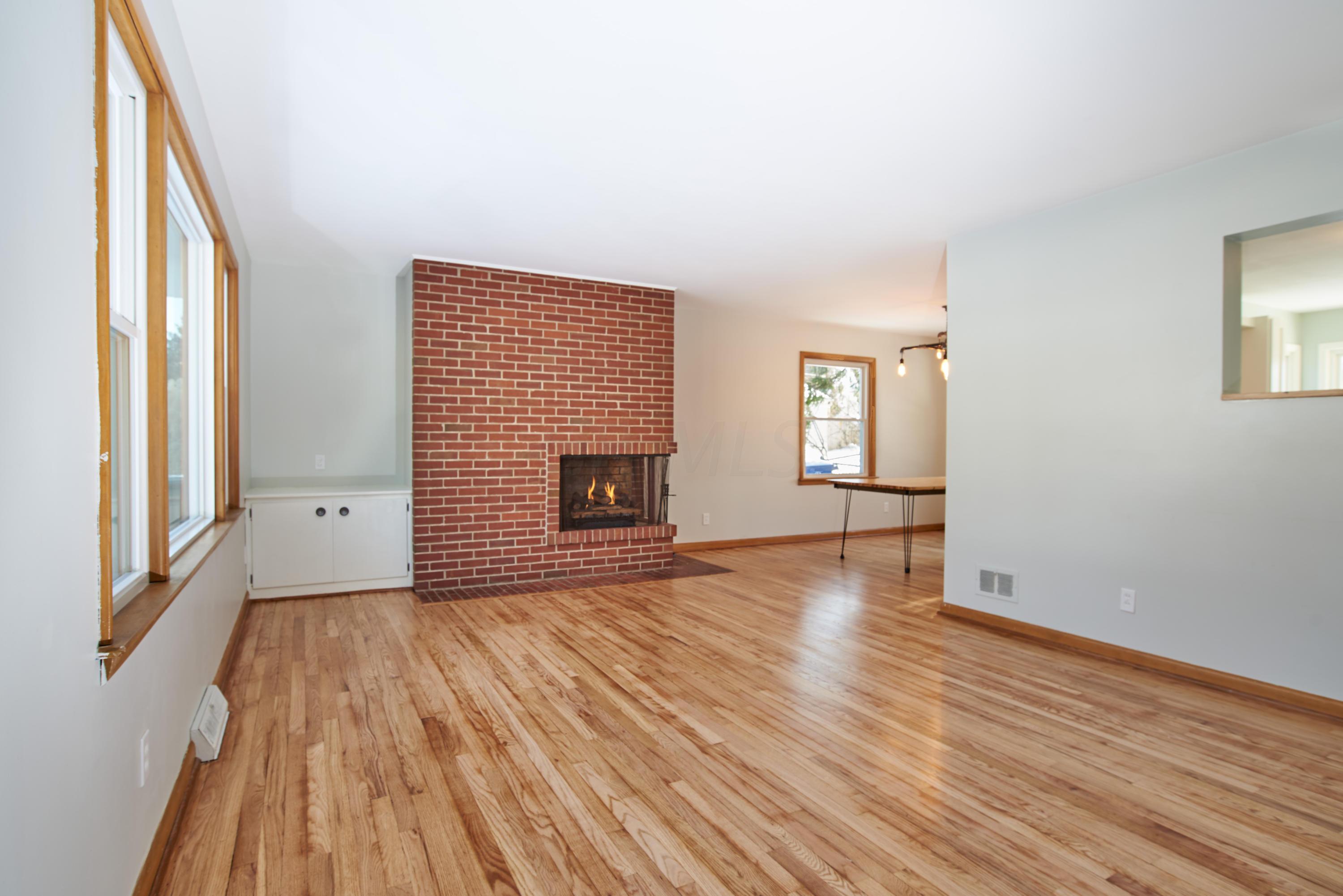 575 East Weisheimer Road Columbus, OH 43214 - Photo 4 of 44