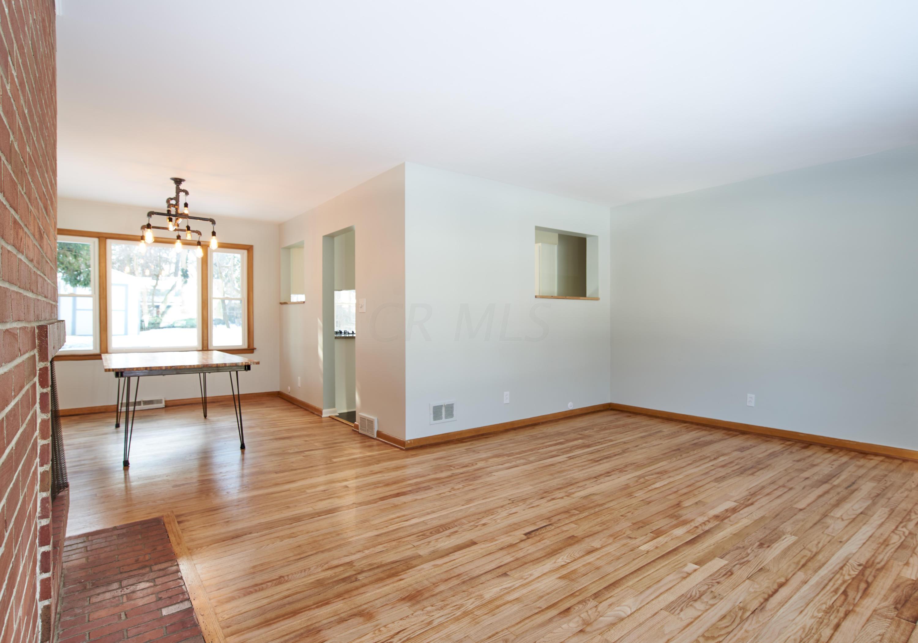 575 East Weisheimer Road Columbus, OH 43214 - Photo 6 of 44