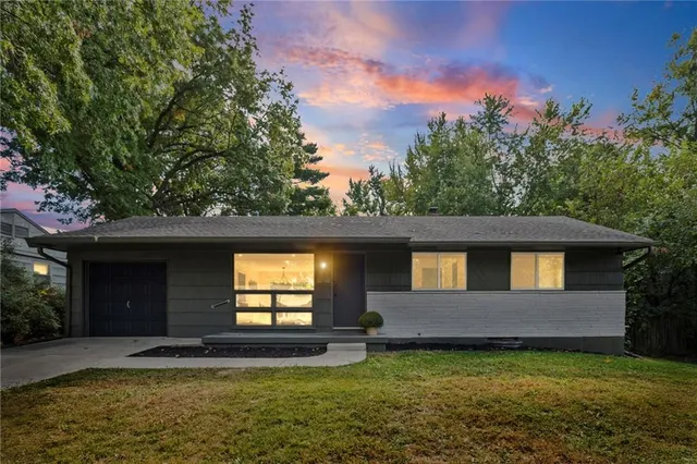 $259,900 | 11029 East 53 Terrace, Raytown, MO 64133