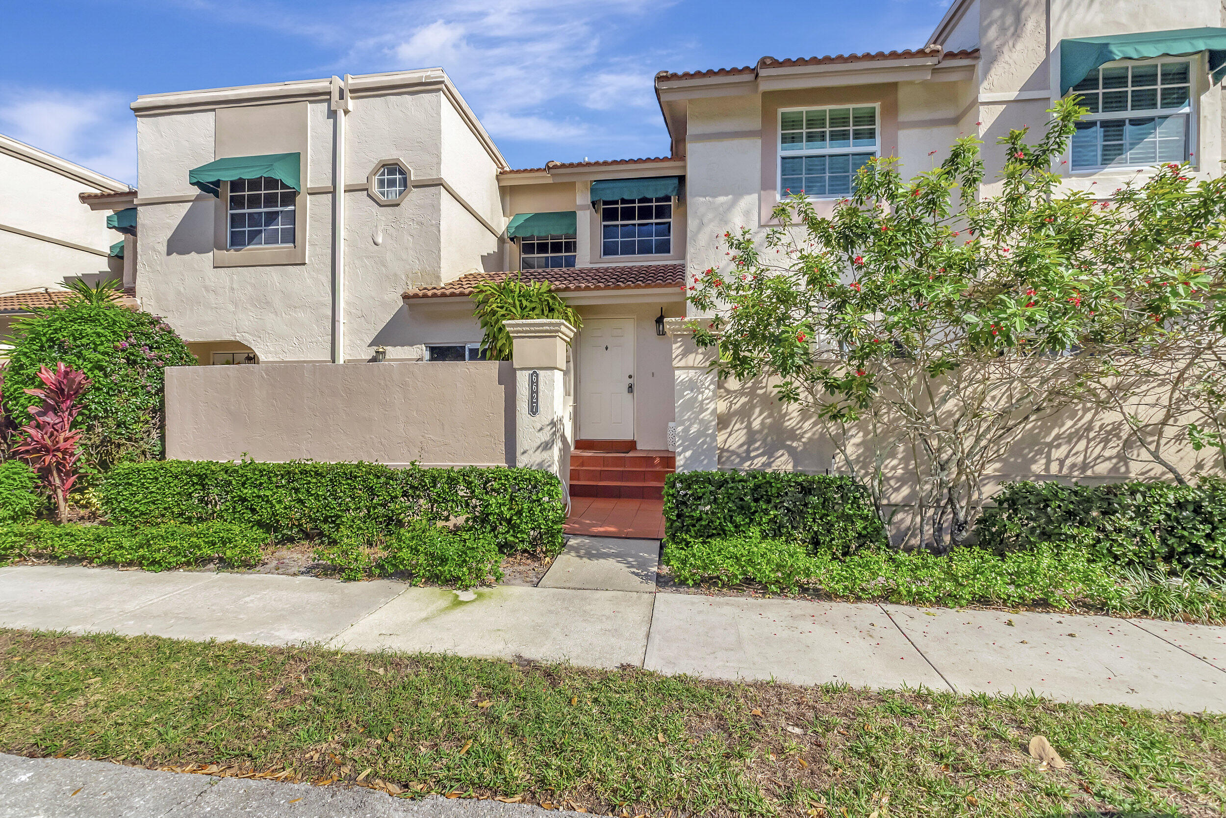 6627 Via Regina Boca Raton, FL 33433 - Photo 13 of 59 Front View 3