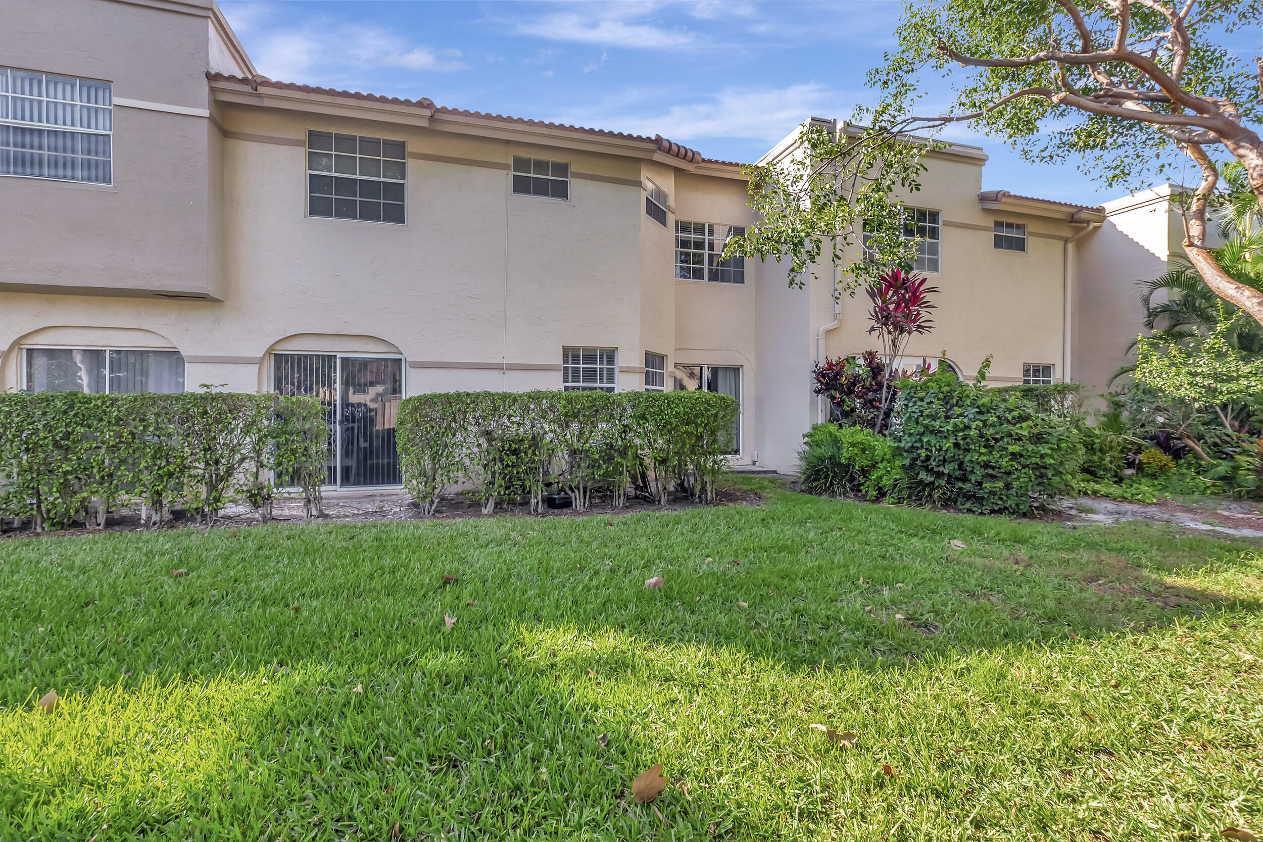 6627 Via Regina Boca Raton, FL 33433 - Photo 40 of 59 Outdoors 2