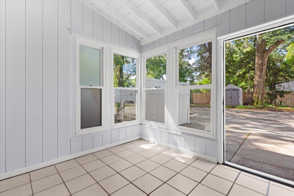 1383 Camp Road, Unit C Charleston, SC 29412 - Photo 20 of 43 Natural light