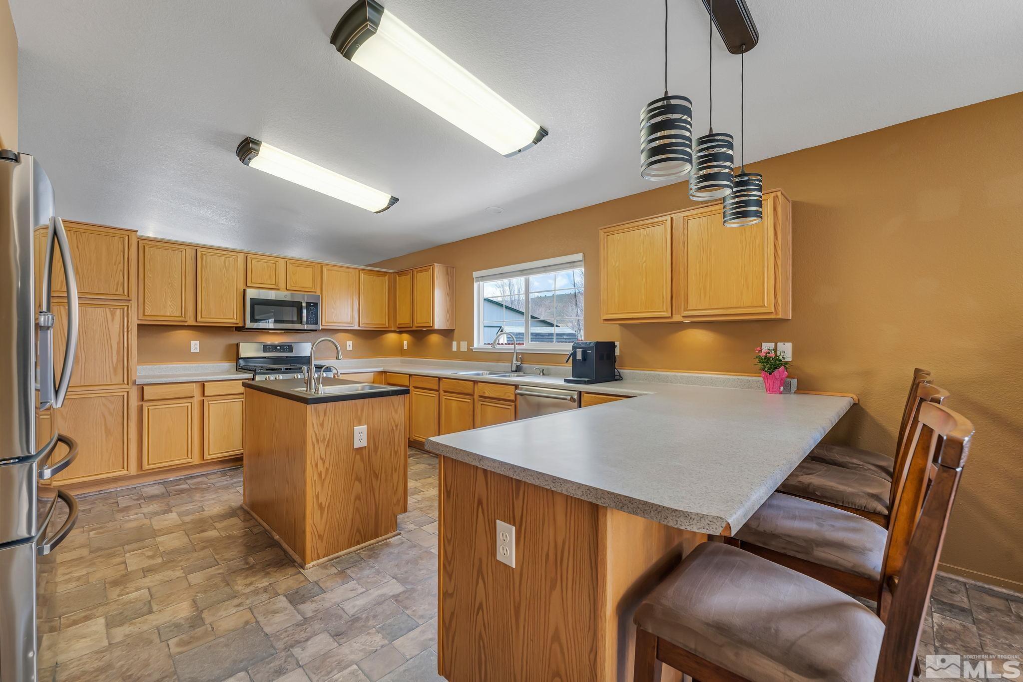 17635 Georgetown Court Reno, NV 89508 - Photo 11 of 38 Photo 11