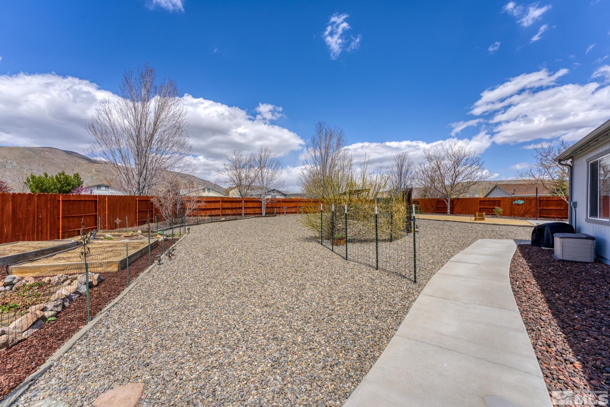 17635 Georgetown Court Reno, NV 89508 - Photo 29 of 38 Photo 30