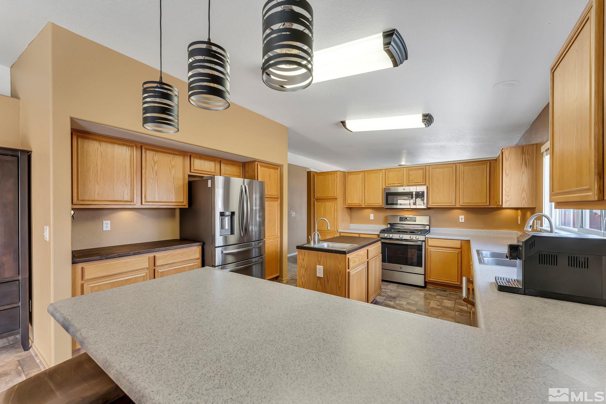17635 Georgetown Court Reno, NV 89508 - Photo 10 of 38 Photo 10