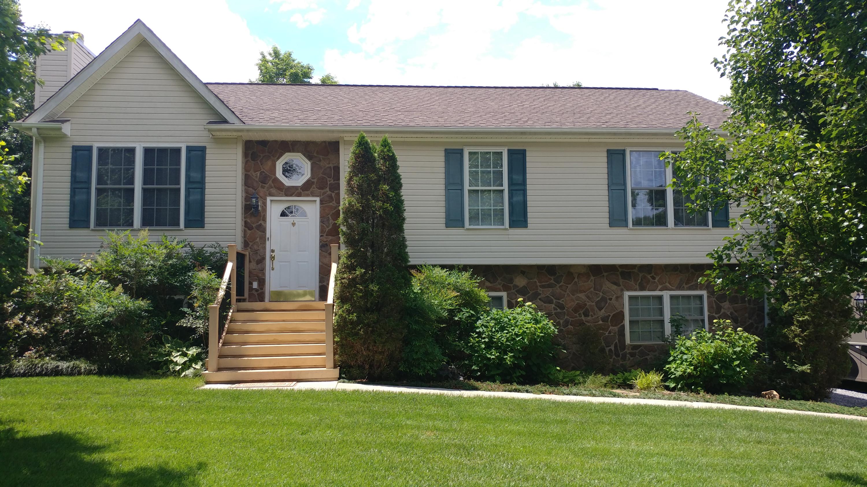 3997 Diamond Hill Road Moneta, VA 24121 - Photo 1 of 42 Front of house