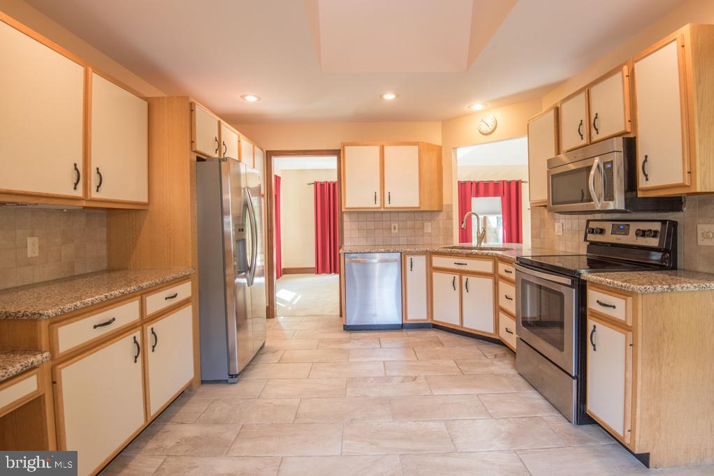 368 Koser Road Lititz, PA 17543 - Photo 12 of 43