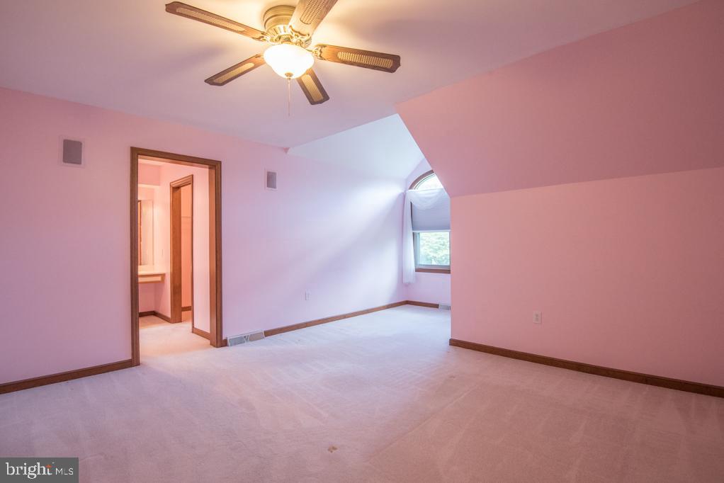 368 Koser Road Lititz, PA 17543 - Photo 26 of 43 Second Floor Suite