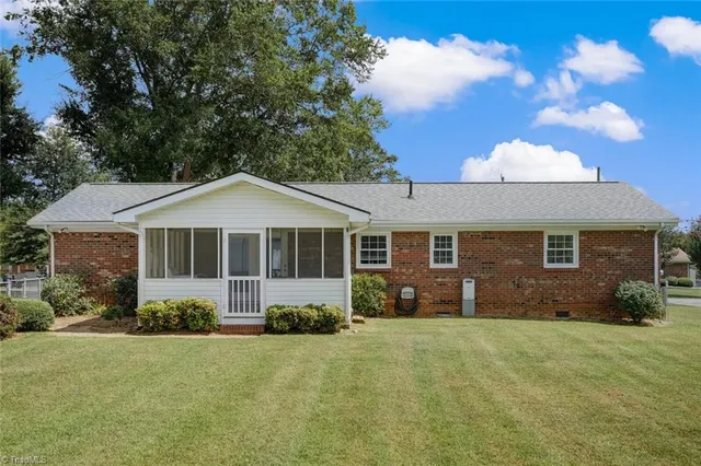 $259,900 | 122 Legrande Drive, Eden, NC 27288