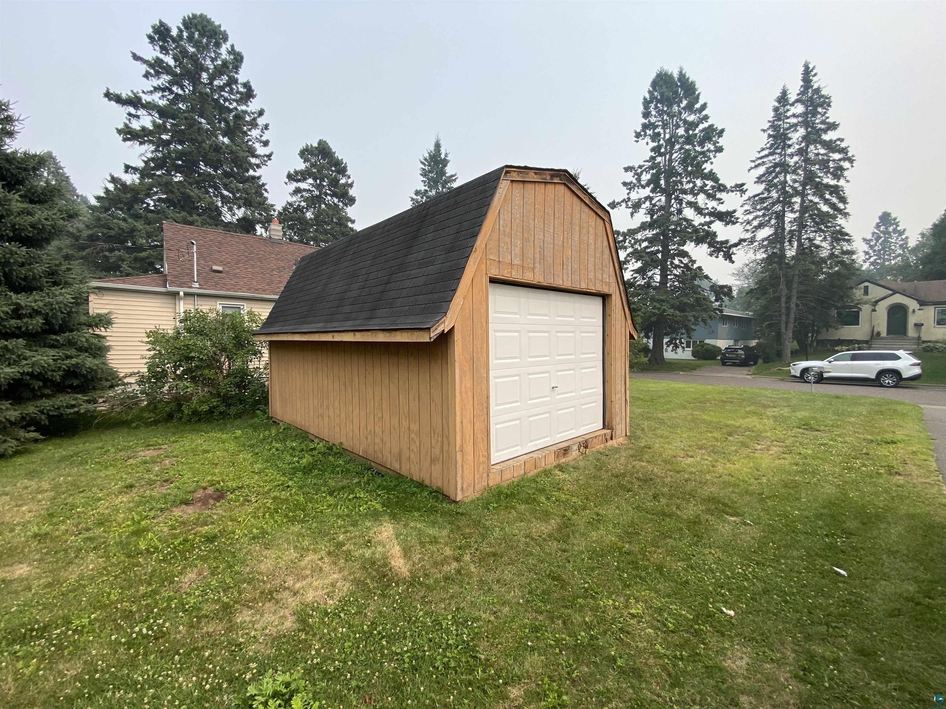 2305 Pershing Street Duluth, MN 55811 - Photo 15 of 17