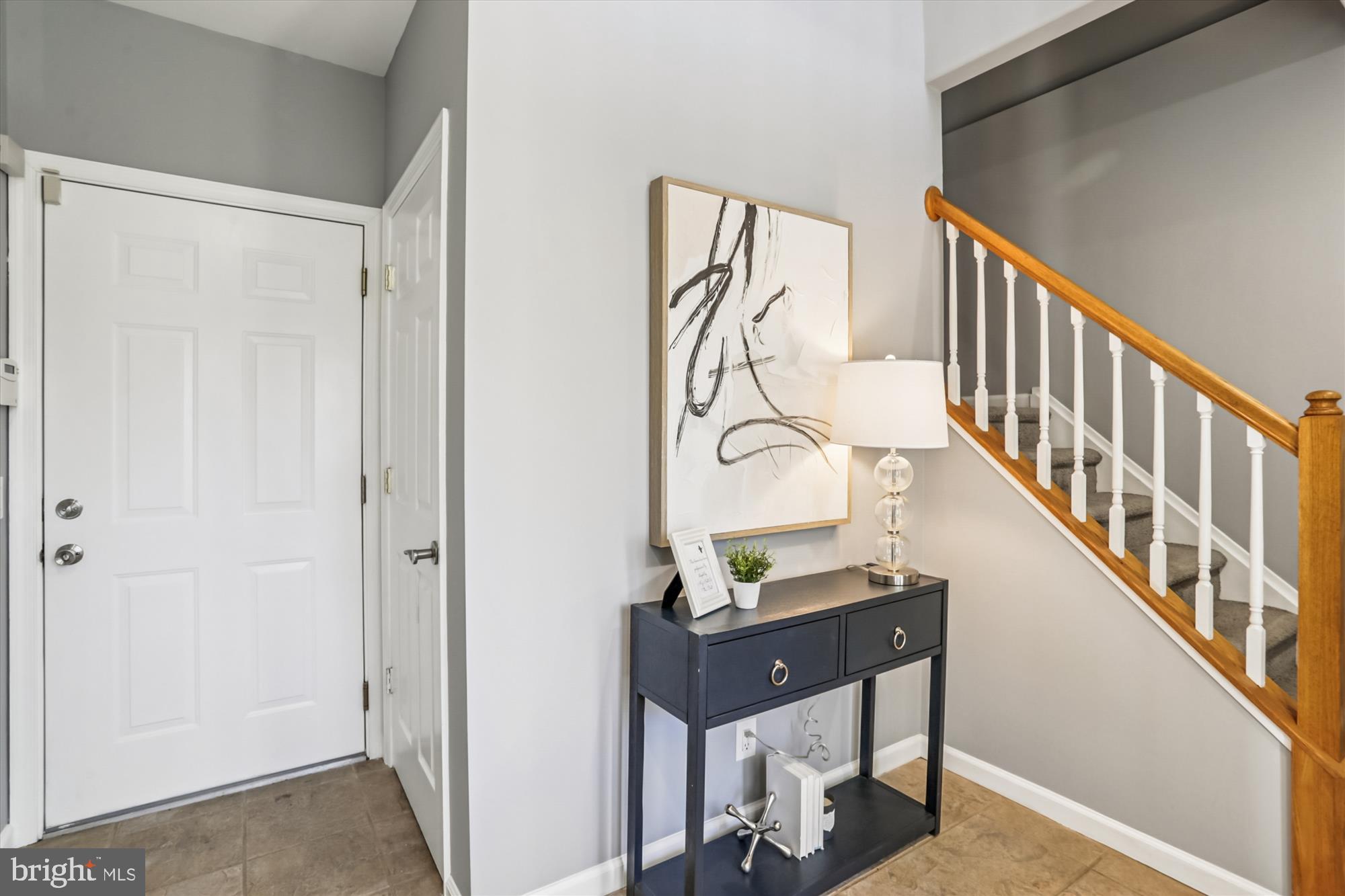 15 Ritchie Avenue Silver Spring, MD 20910 - Photo 3 of 73 Entryway View