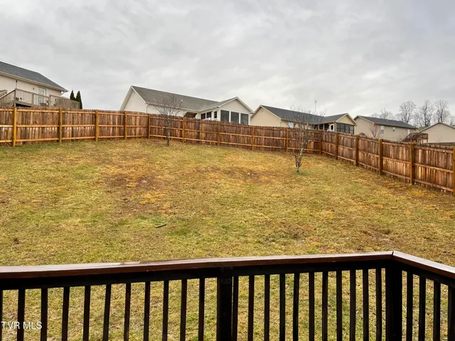 $1,950 | 1121 Meadow Creek Lane, Unit 19, Jonesborough, TN 37659